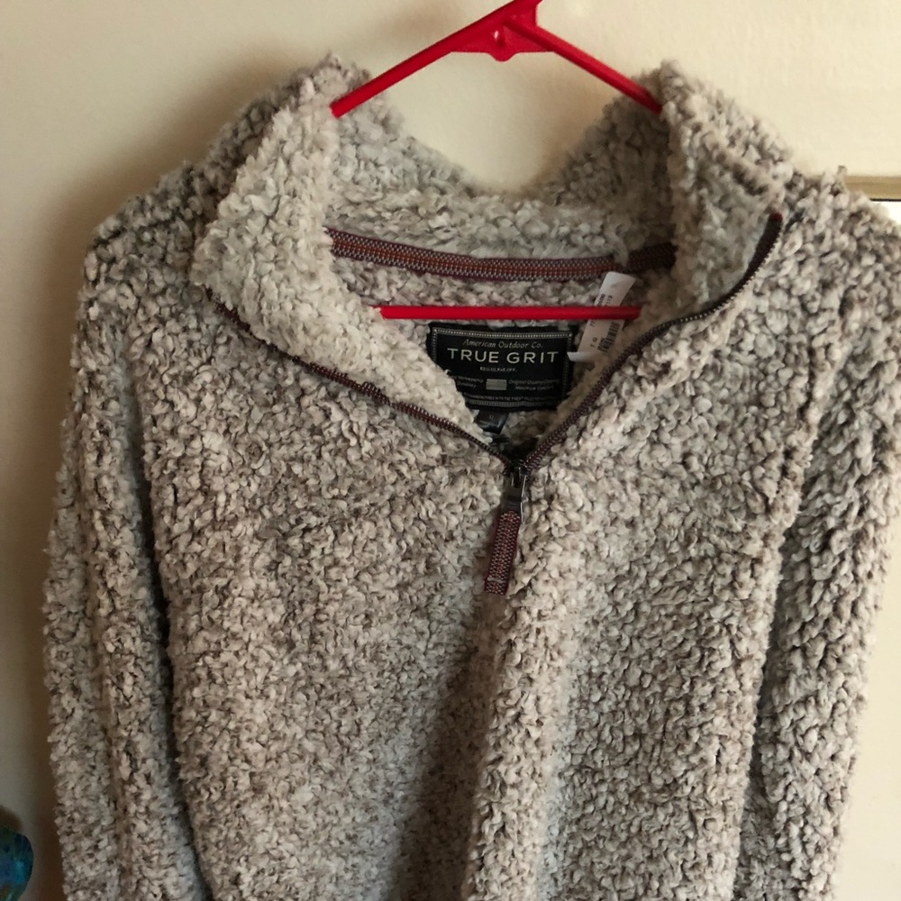 True Grit pullover. Size XL
